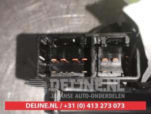 Toyota Auris Wiper switch O545368 photo 3
