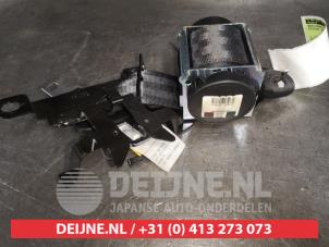 Toyota Verso Rear seatbelt, centre O545478 photo 2