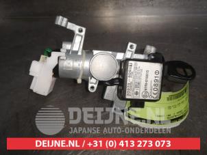 Suzuki Ignis Zündschloss+Schlüssel O545504 foto 2