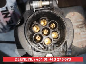 Kia Carens Anhängerkupplung O545722 foto 3