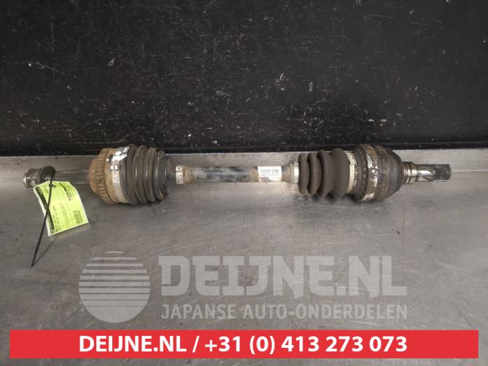 Gebruikte Aandrijfas links-voor Chevrolet Aveo (250) 1.4 16V LS Prijs € 50,00 Margeregeling aangeboden door V.Deijne Jap.Auto-onderdelen BV