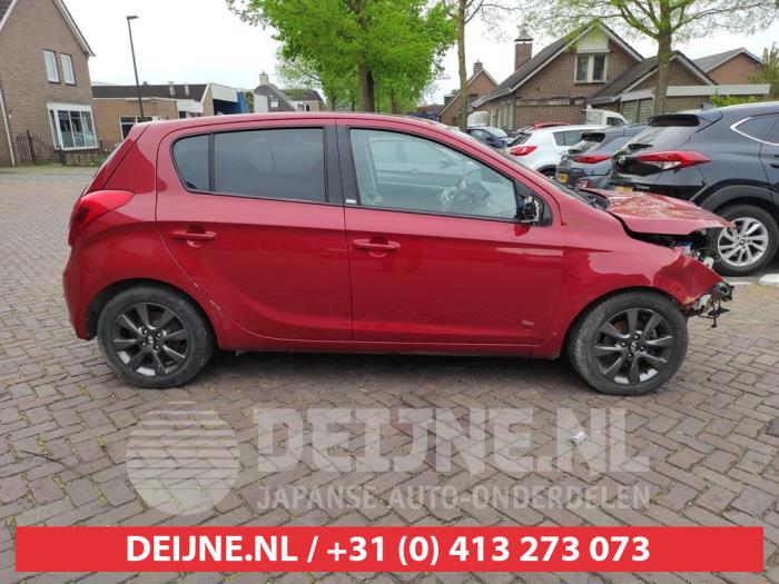 Hyundai I20 Portierruit 4Deurs rechts-voor O545840