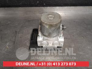 Suzuki Kizashi ABS pump O545850 photo 2