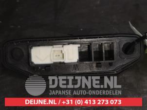 Toyota Yaris Tailgate switch O545971 photo 2