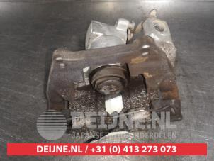 Toyota Yaris Rear brake calliper, right O545989 photo 3