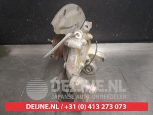 Suzuki Kizashi Achsschenkel rechts hinten O546002 foto 2