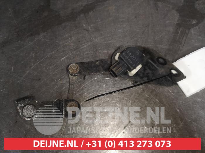Suzuki Kizashi Xenon height adjustment O546011