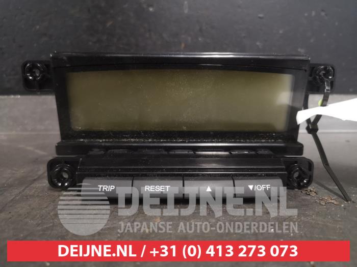 Gebruikte Display Interieur Kia Pro cee'd (EDB3) 1.6 CVVT 16V Prijs € 35,00 Margeregeling aangeboden door V.Deijne Jap.Auto-onderdelen BV