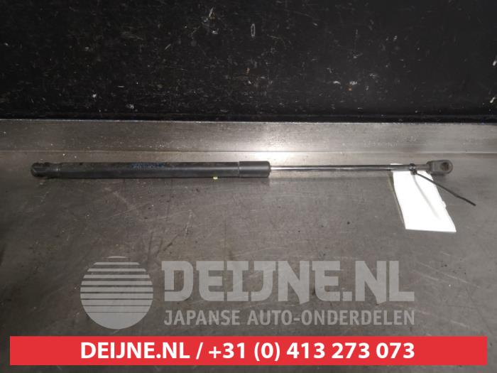 Gebruikte Kofferdekseldemper links-achter Kia Pro cee'd (EDB3) 1.6 CVVT 16V Prijs € 20,00 Margeregeling aangeboden door V.Deijne Jap.Auto-onderdelen BV