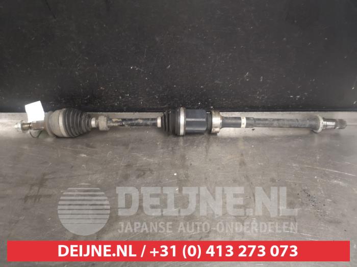 Mazda CX-3 Aandrijfas rechts-voor O546336