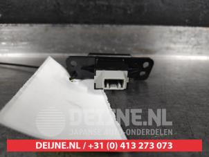 Mitsubishi Outlander Panikbeleuchtung Schalter O546430 foto 2