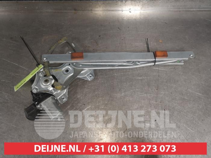Toyota Auris Ruitmechaniek 4Deurs rechts-voor O546493