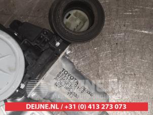 Toyota Auris Fenstermechanik 4-türig rechts vorne O546493 foto 3
