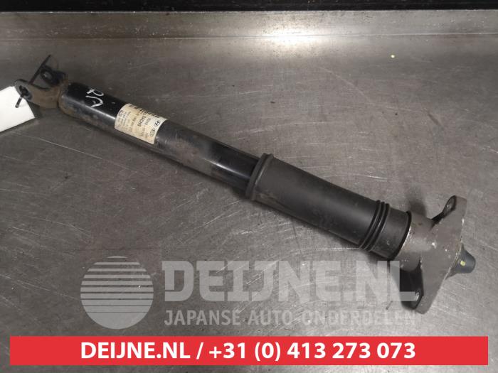 Kia Pro Ceed Stoßdämpfer rechts hinten O546541