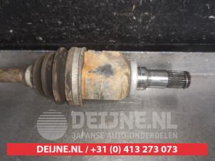 Toyota IQ Front drive shaft, left O546582 photo 2