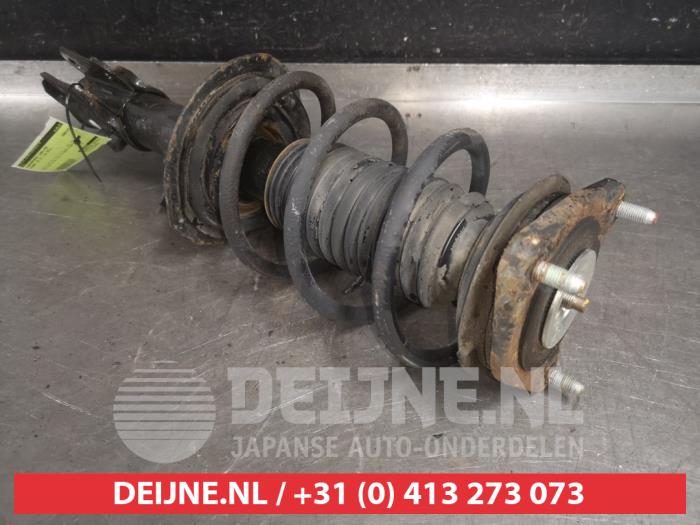 Hyundai I30 Front shock absorber rod, left O546626