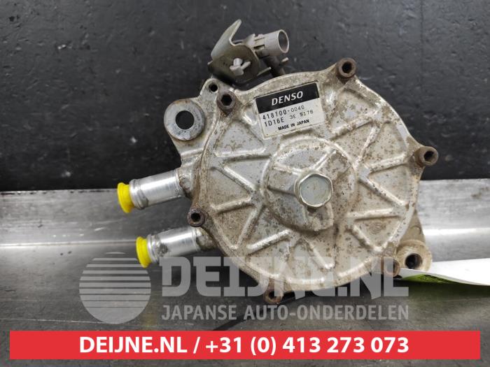 Toyota Hilux Additional water pump O547082