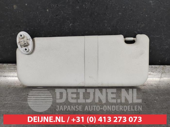 Toyota Hilux Sun visor O547155