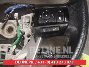 Toyota Hilux Lenkrad O547225 foto 3