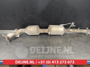 Gebruikte Katalysator Toyota Hilux V/VI 2.4 D4D-F 16V 4x4 Prijs € 450,00 Margeregeling aangeboden door V.Deijne Jap.Auto-onderdelen BV