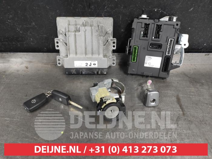 Nissan Pulsar Kontaktslot+Sleutel O547347