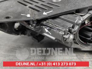 Hyundai Tucson Headlight, right O547438 photo 3
