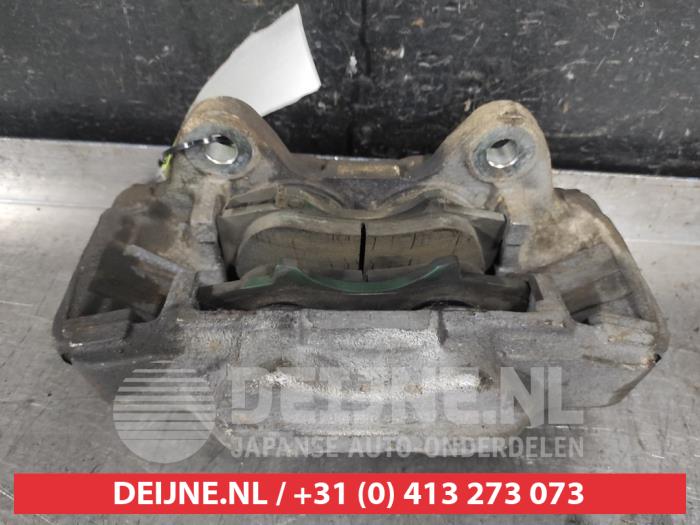 Toyota Hilux Bremszange links vorne O547490