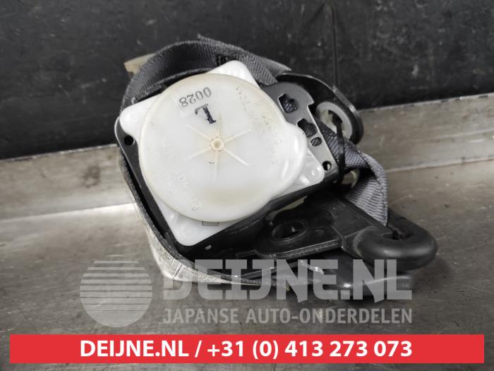 Toyota Yaris Verso Veiligheidsgordel rechts-achter O547779