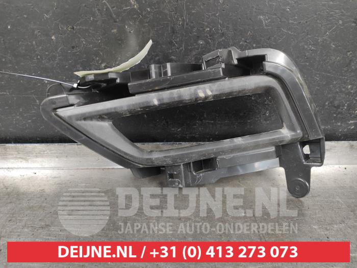 Nissan Micra Bumper Rooster O547908