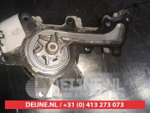Toyota Yaris Waterpomp O548280 foto 2