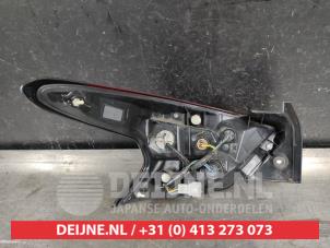 Nissan Micra Rücklicht rechts O548415 foto 2