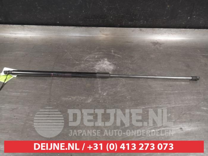 Nissan Juke Gasdemper rechts-achter O548881