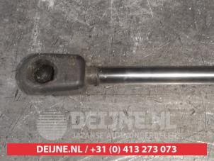 Hyundai I20 Gasdämpfer links hinten O548931 foto 2
