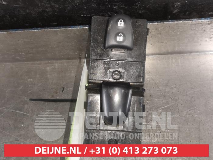Nissan X-Trail Elektrisch Raam Schakelaar O549094