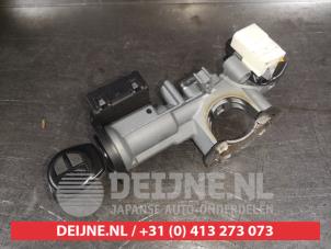 Suzuki Swift Ignition lock + key O549149 photo 2