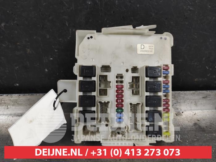Nissan Navara Fuse box O549326