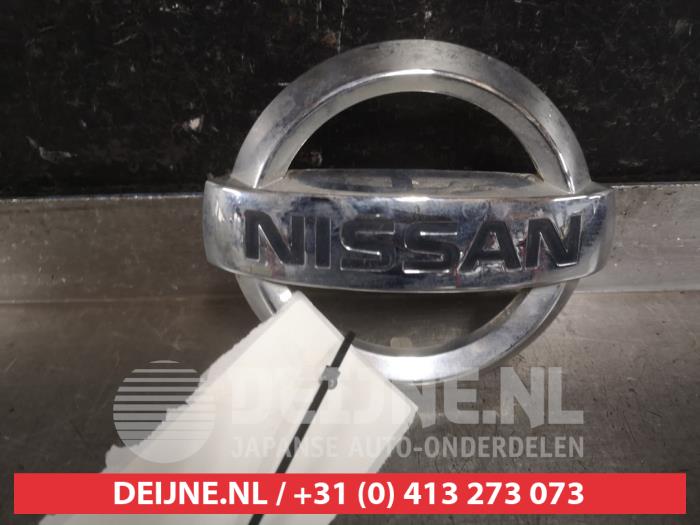 Nissan Juke Embleem O549374
