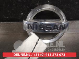 Gebruikte Embleem Nissan Juke (F15) 1.6 16V Prijs € 25,00 Margeregeling aangeboden door V.Deijne Jap.Auto-onderdelen BV