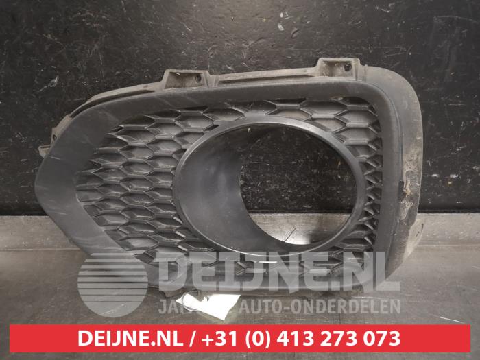 Kia Sorento Bumper Rooster O549623