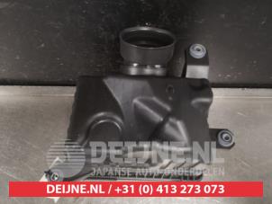 Gebruikte Luchtfilterhuis Hyundai i30 (PDEB5/PDEBB/PDEBD/PDEBE) 1.0 T-GDI 12V Prijs € 75,00 Margeregeling aangeboden door V.Deijne Jap.Auto-onderdelen BV