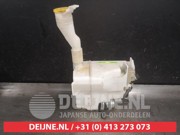 Subaru Legacy Scheibensprühertank vorne O549643