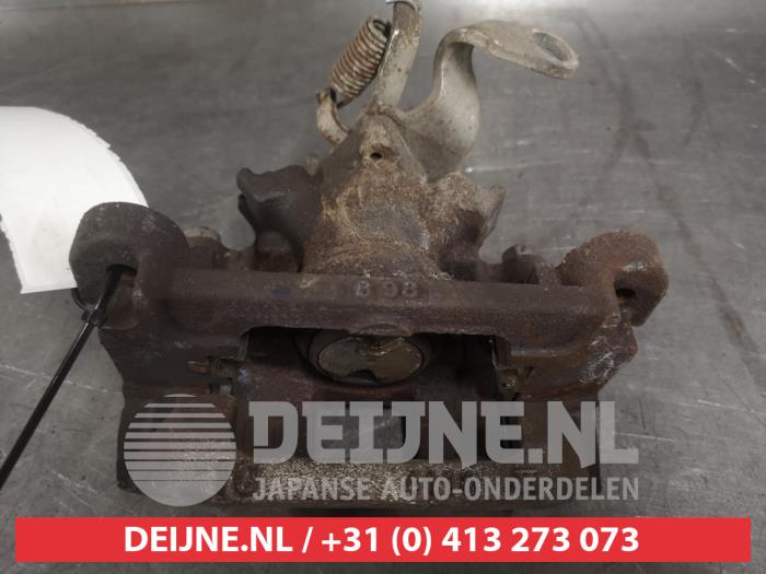 Mitsubishi ASX Remklauw (Tang) rechts-achter O549719