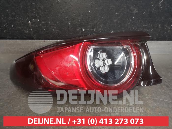 Mazda 3 Achterlicht links O550165