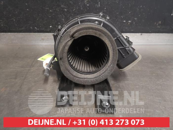 Toyota C-HR Accu ventilator O550175