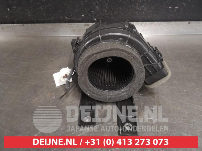 Toyota C-HR Accu ventilator O550176