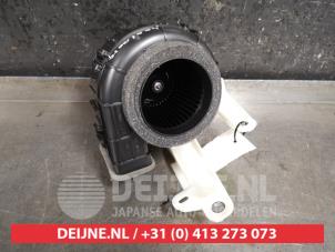Gebruikte Accu ventilator Toyota Yaris IV (P21/PA1/PH1) 1.5 12V Hybrid Prijs € 75,00 Margeregeling aangeboden door V.Deijne Jap.Auto-onderdelen BV