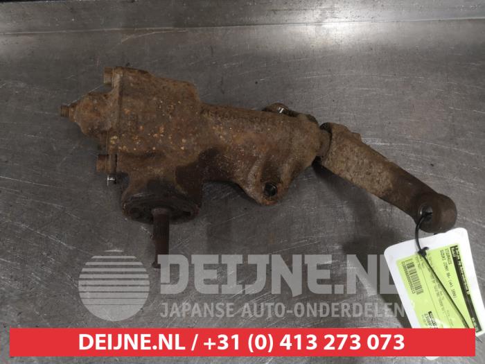 Suzuki Jimny Steering box O550213