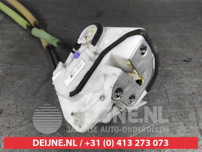 Mazda 3 Rear door mechanism 4-door, right O550304