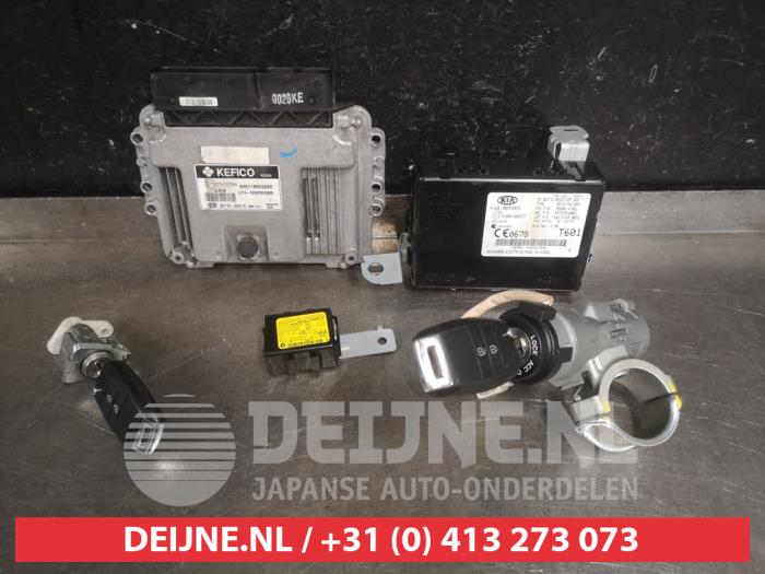 Kia Picanto Kontaktslot+Sleutel O550422
