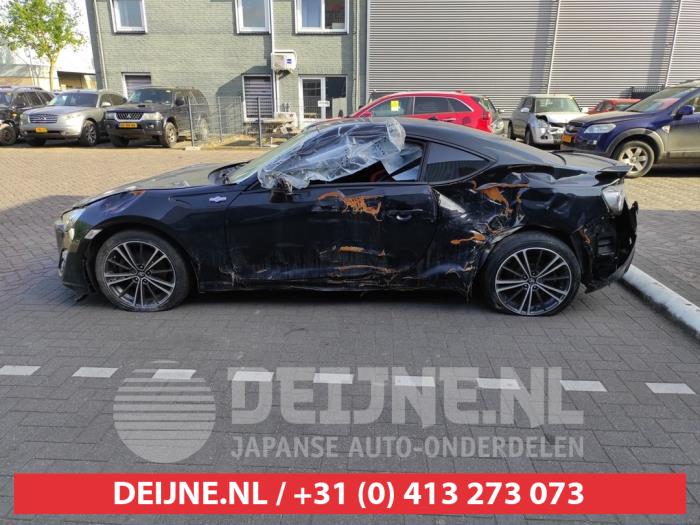 Toyota GT86 Fenster 2-türig links hinten O550426